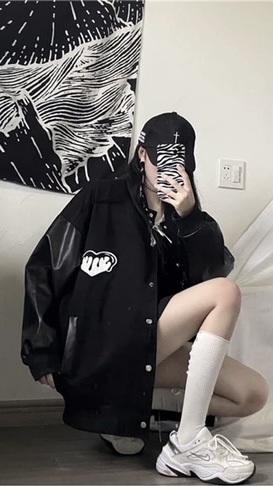 #J2420復古愛心皮衣拼接棒球外套 男女都可以