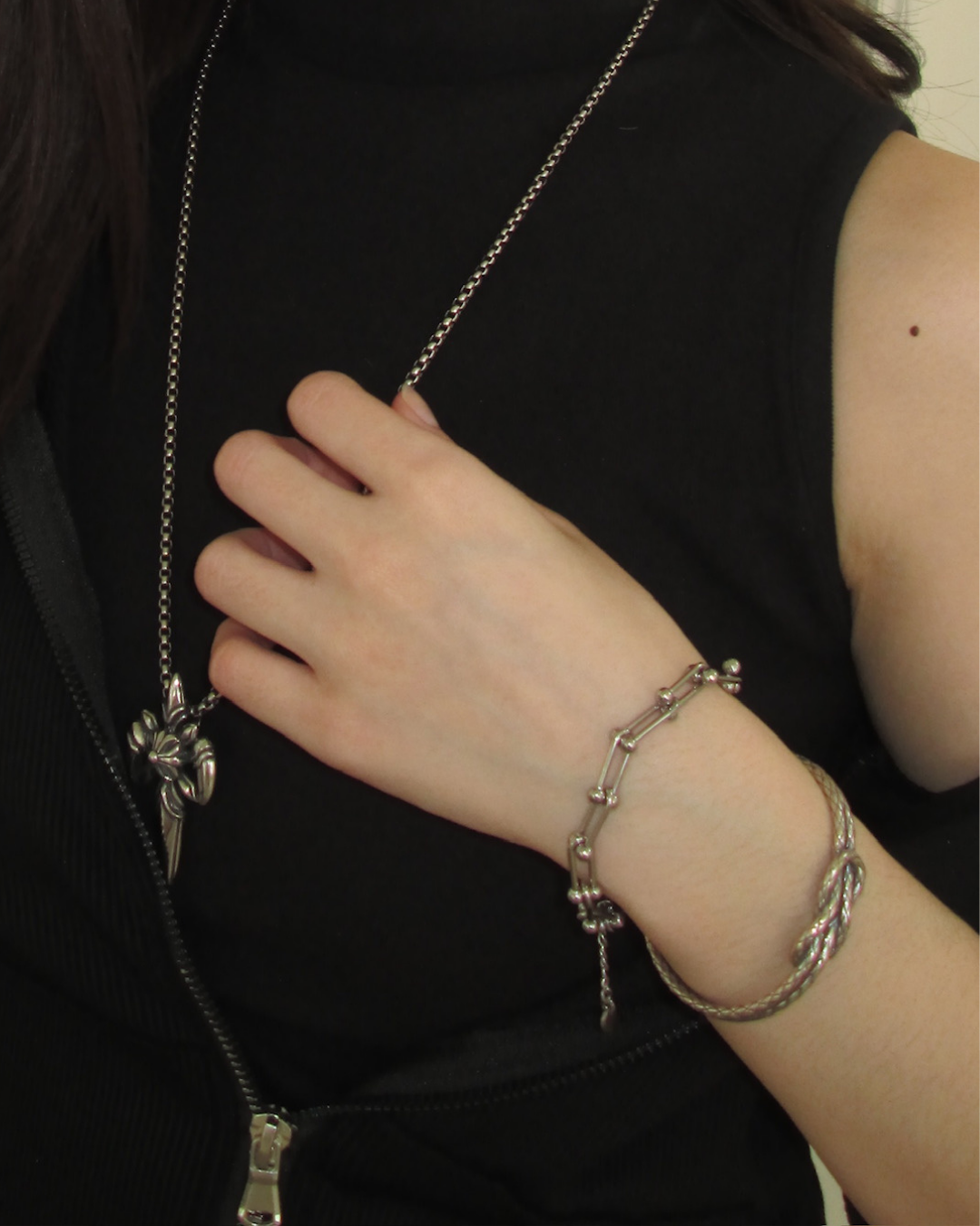 馬蹄釦設計感手鍊 