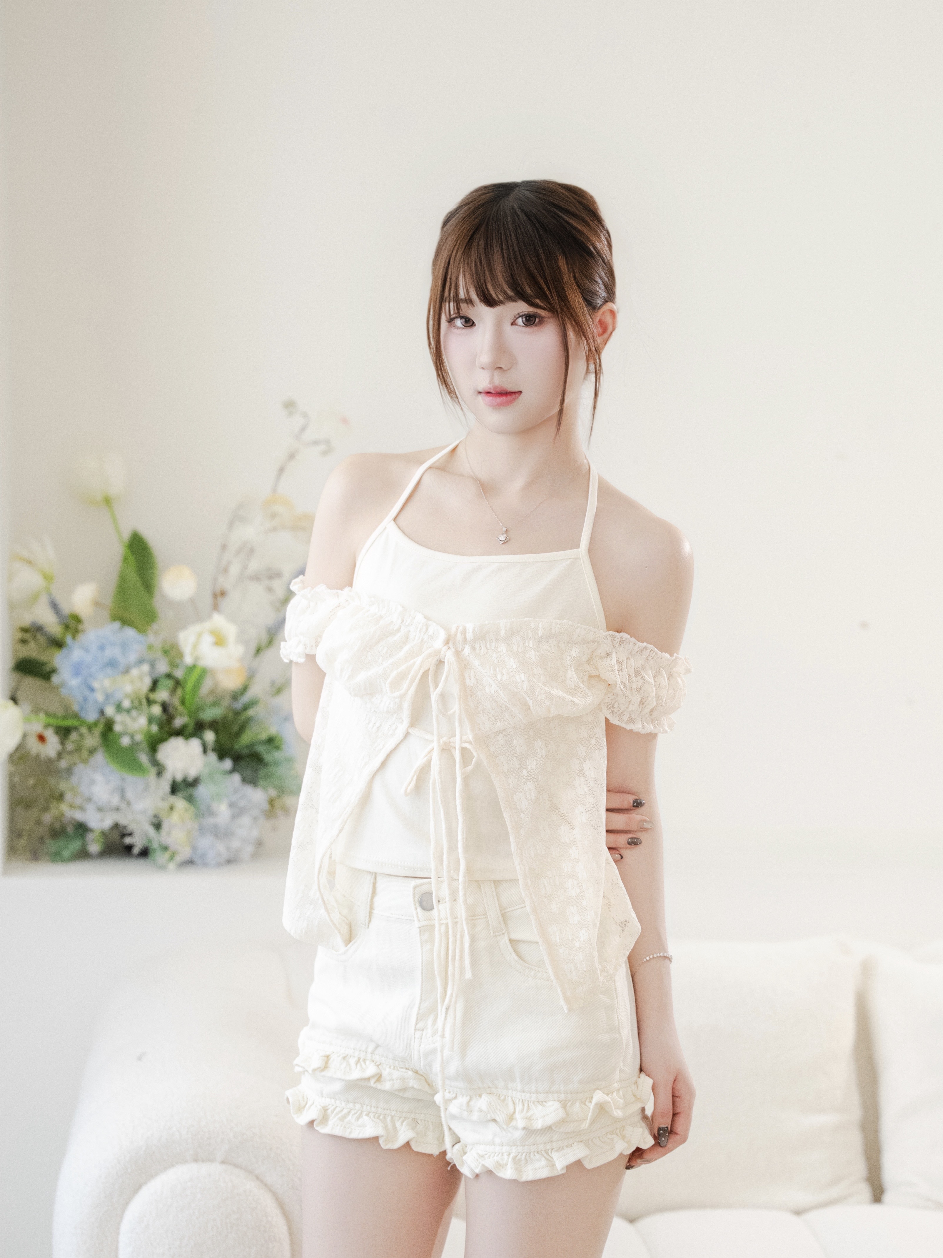 #T0602花朵蕾絲假兩件綁帶上衣（3colors)