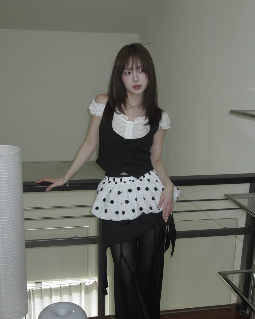 #T1010明星同款假兩件上衣