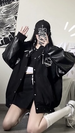 #J2420復古愛心皮衣拼接棒球外套 男女都可以