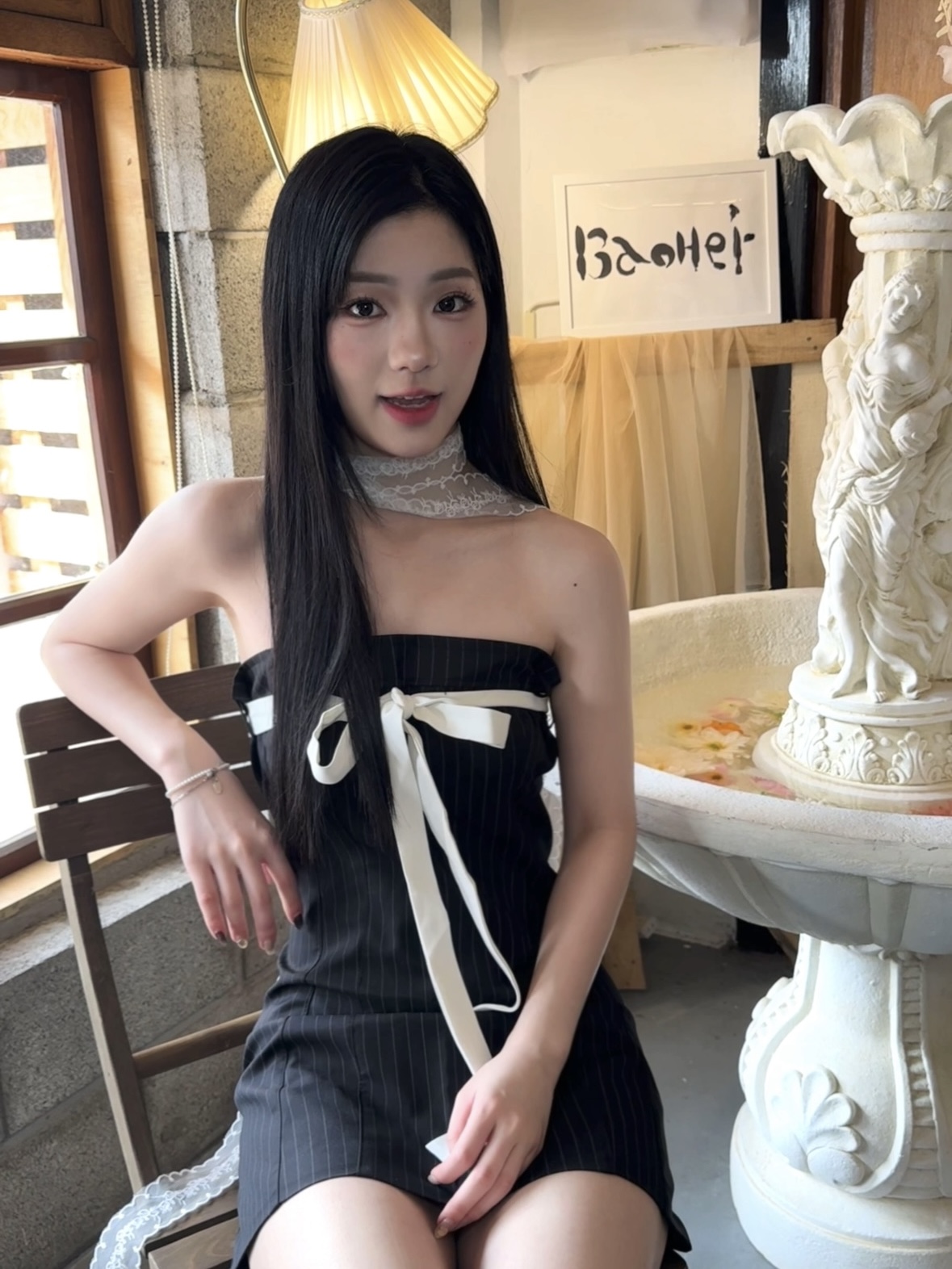 蝴蝶結綁帶平口包臀裙
