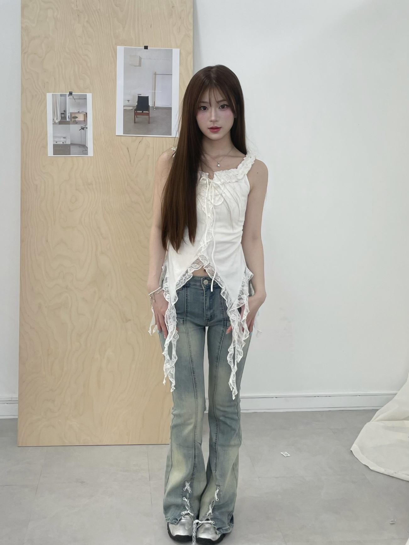 #B0904設計感蕾絲綁帶牛仔喇叭褲