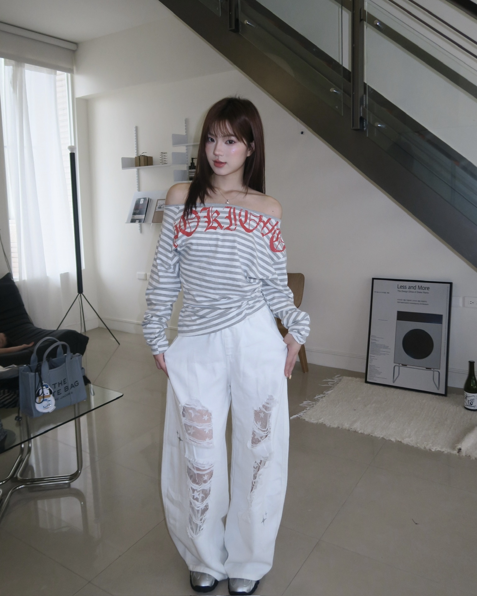 #B1007星星蕾絲拼接運動風刺繡牛仔褲